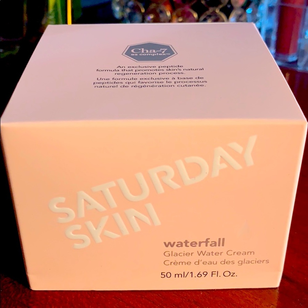 Skin moisturizer